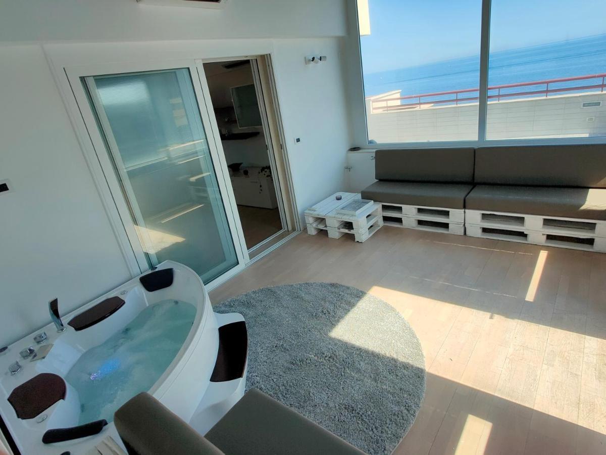 باري Seafront Suites المظهر الخارجي الصورة